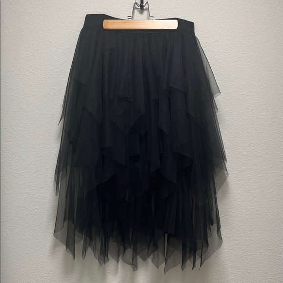 Black Layered Tulle Skirt Size Large - Picture 2 of 2